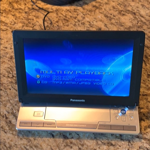 Panasonic Portable DVD Player LS90 - Picture 1 of 6
